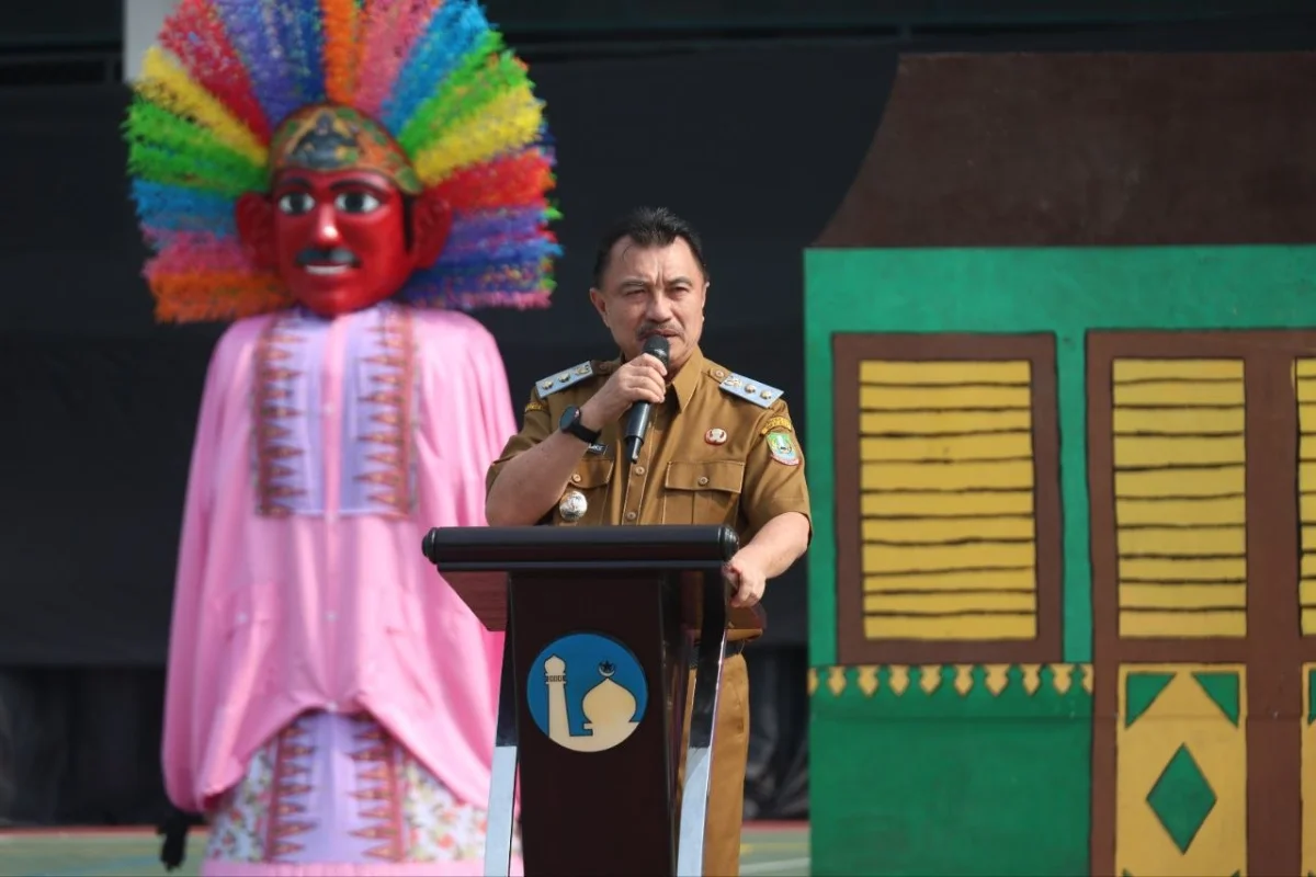 Wakil Wali Kota Bekasi Abdul Harris Bobihoe.